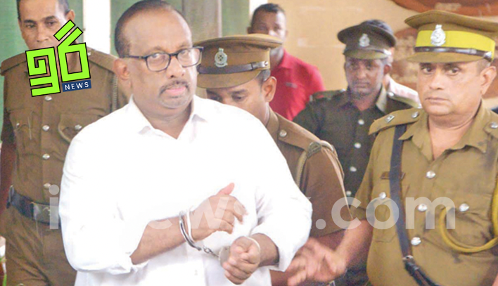 වයිට් ඩයමන්ඩ් අරක්කු බෝතලයක් රැගෙ න මහින්දානන්ද බලන්න වැලිකඩ ගිය ...