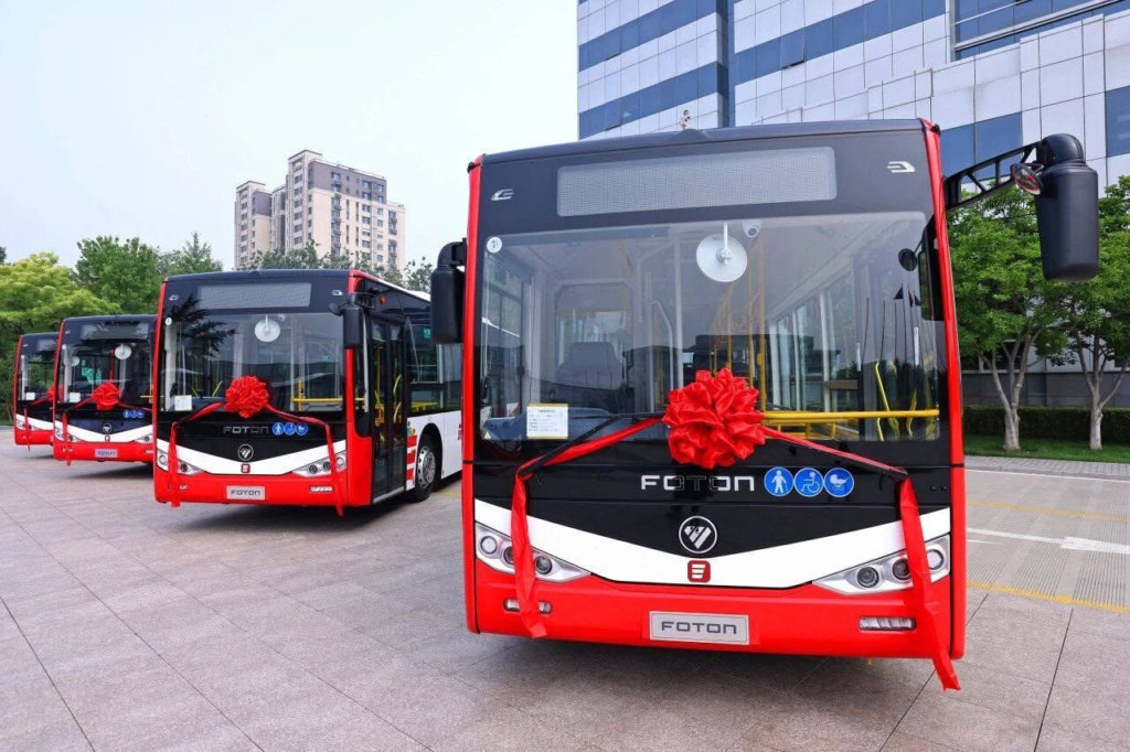 චීනයෙන් ලංකාවට ගෙන එන මෙට්රෝ බස් රථ 104 ගෙන ඒම සදහා නිල වශයෙන් බාර දෙයි 2 Iri News image 10 Iri News